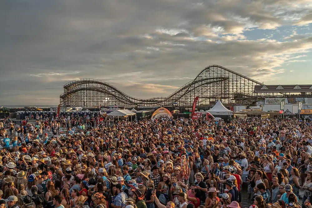 Your Guide to Barefoot Country Music Festival Rentals in Wildwood, NJ (2026)